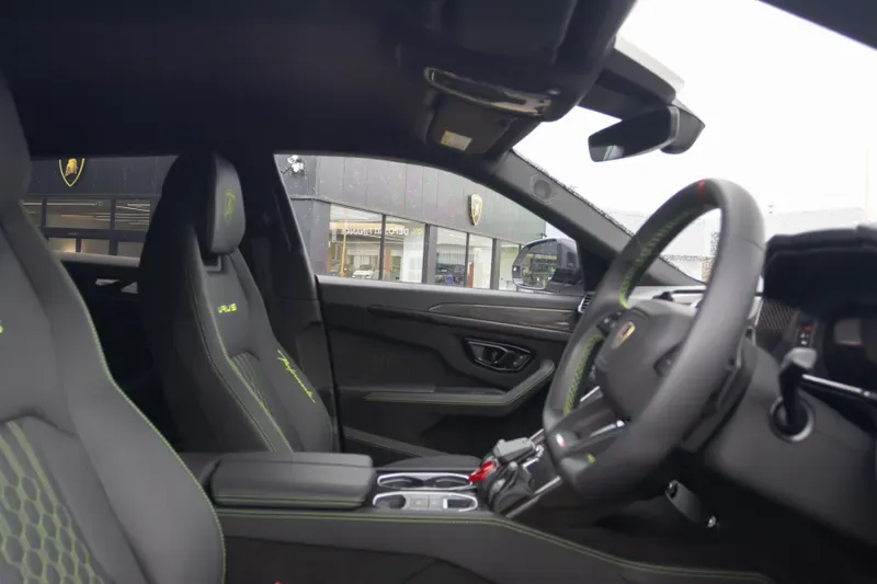 2024 Lamborghini Urus Performante, 15/20