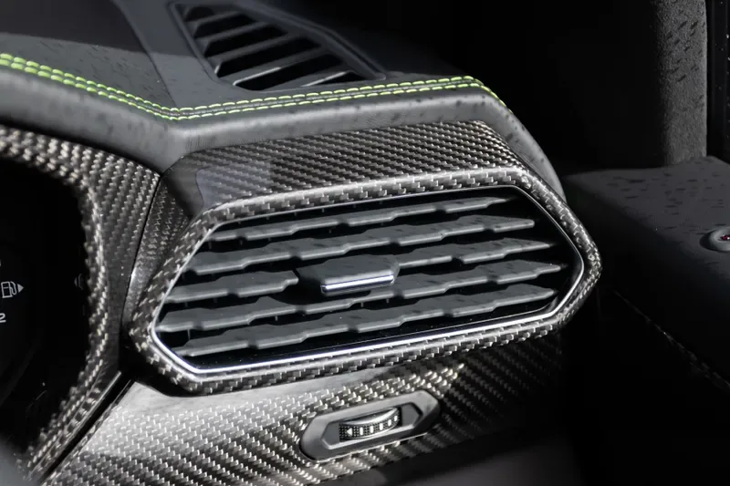 2024 Lamborghini Urus Performante, 16/20