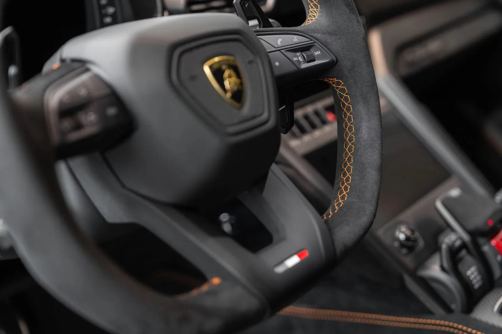 2024 Lamborghini Urus Performante, 15/19
