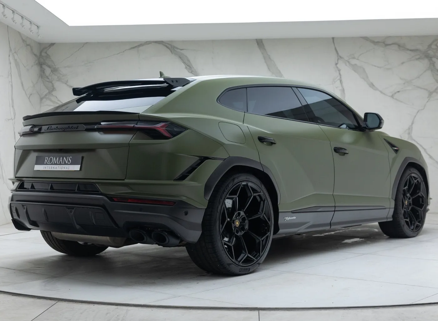 2024 Lamborghini Urus Performante angeboten von einem Fachhändler in Banstead, Vereinigtes Königreich, Foto 6 von 15
