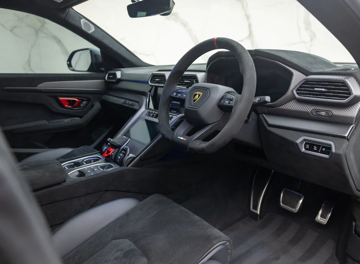 2024 Lamborghini Urus Performante angeboten von einem Fachhändler in Banstead, Vereinigtes Königreich, Foto 13 von 15