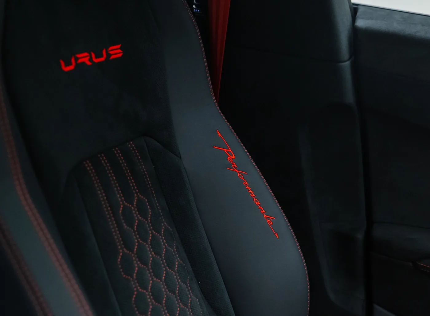 2024 Lamborghini Urus Performante offered by a specialist dealer in Banstead, United Kingdom, photo 15 of 15