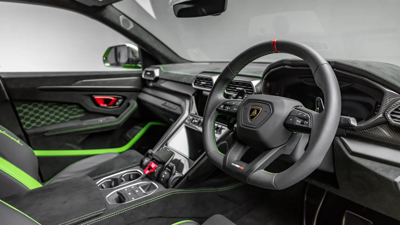 2024 Lamborghini Urus Performante angeboten von einem Fachhändler in Sunningdale, Vereinigtes Königreich, Foto 24 von 25