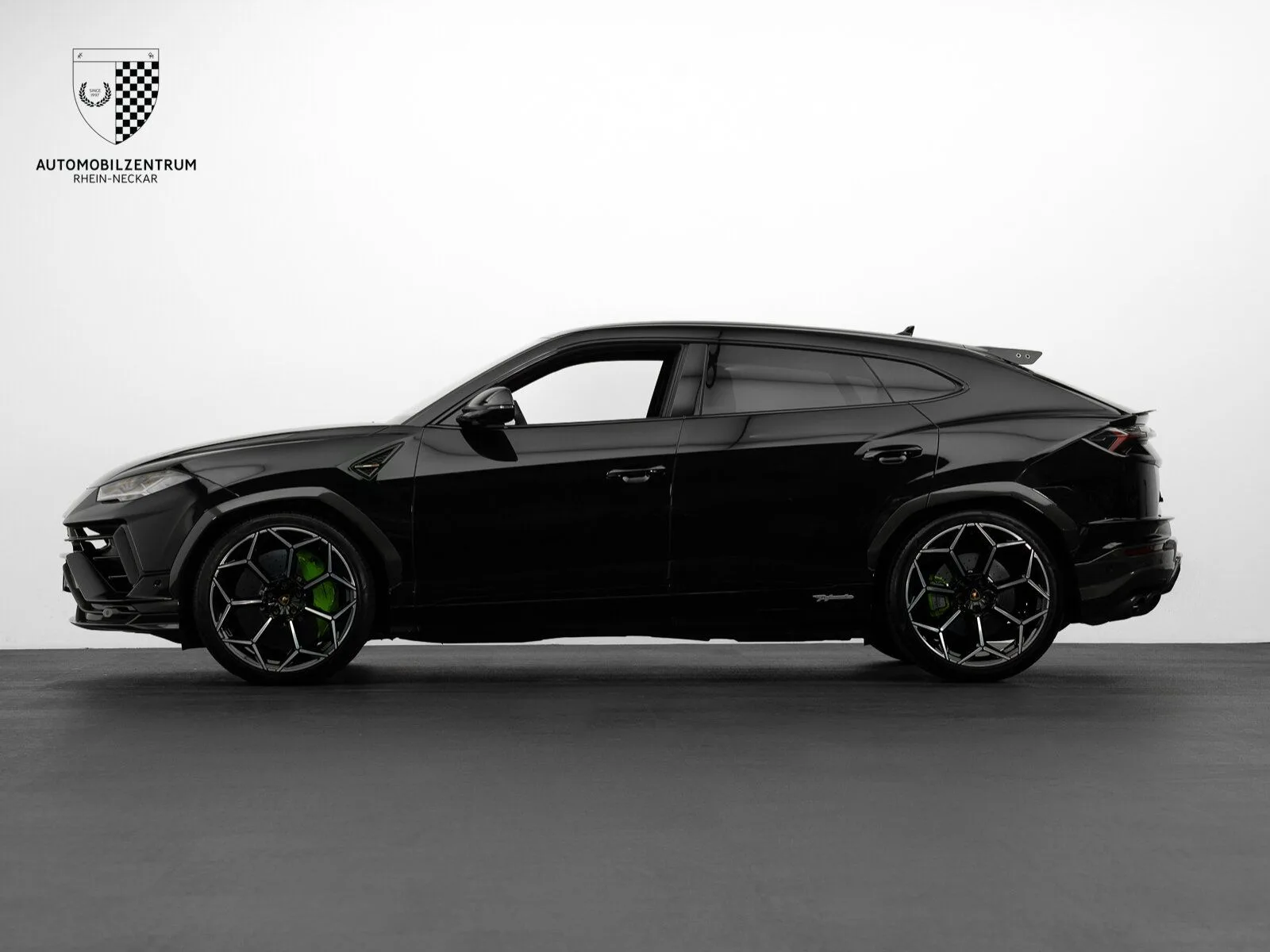 2024 Lamborghini Urus Performante, 4/30