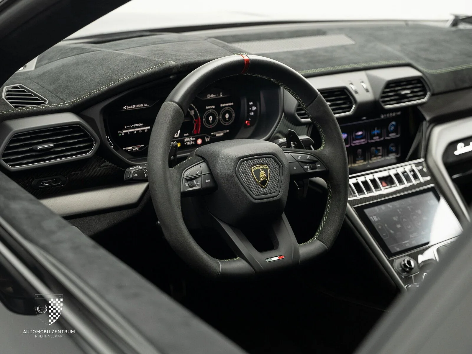 2024 Lamborghini Urus Performante, 15/30