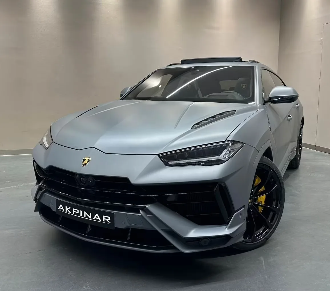 2024 Lamborghini Urus S, 2/30