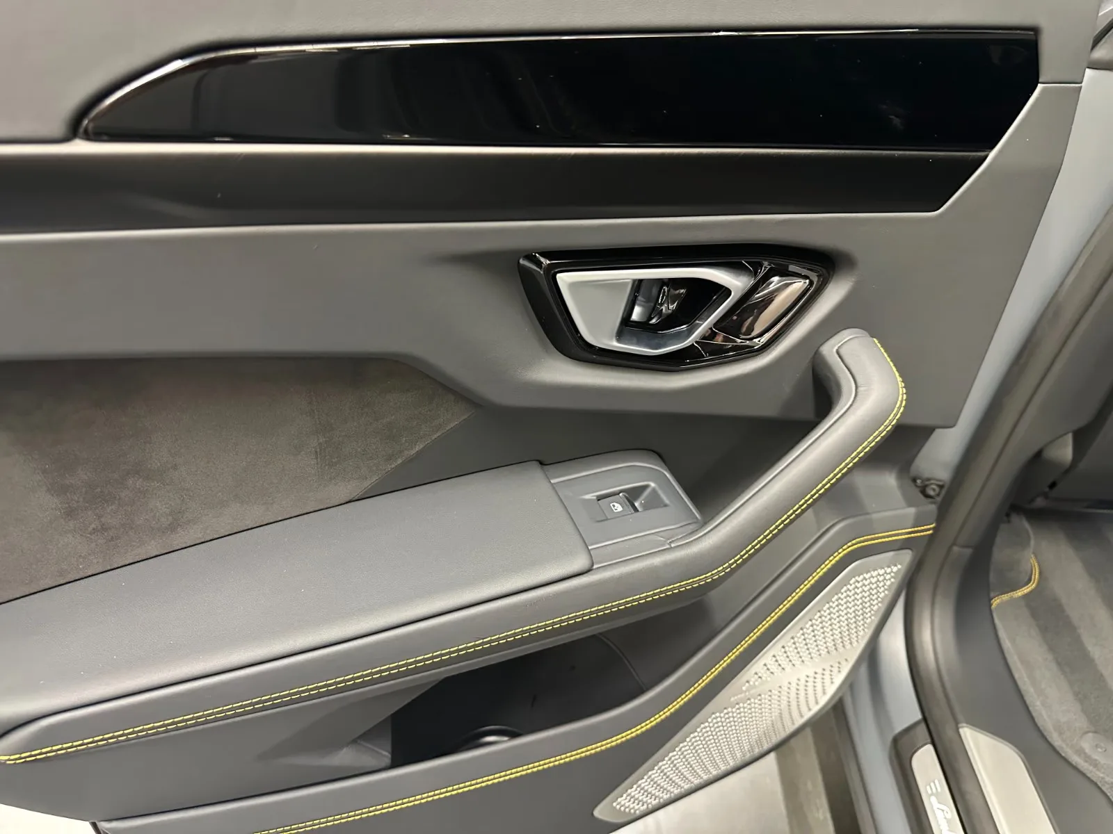 2024 Lamborghini Urus S, 19/30