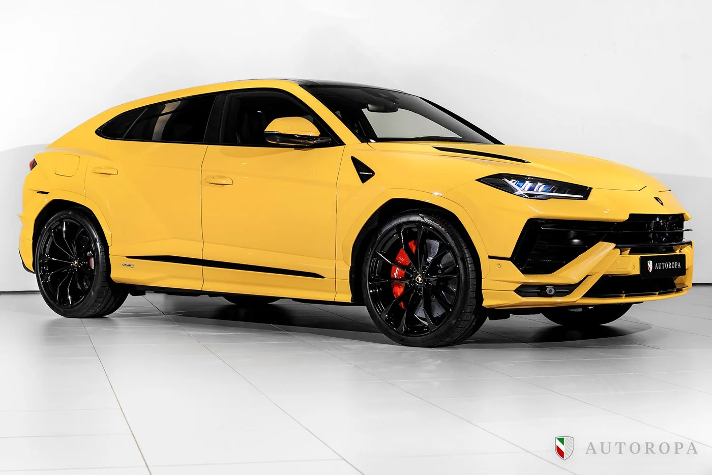 2024 Lamborghini Urus S angeboten von einem offiziellen Ferrari und Maserati-Vertragshändler in Arlöv, Schweden, Foto 2 von 10