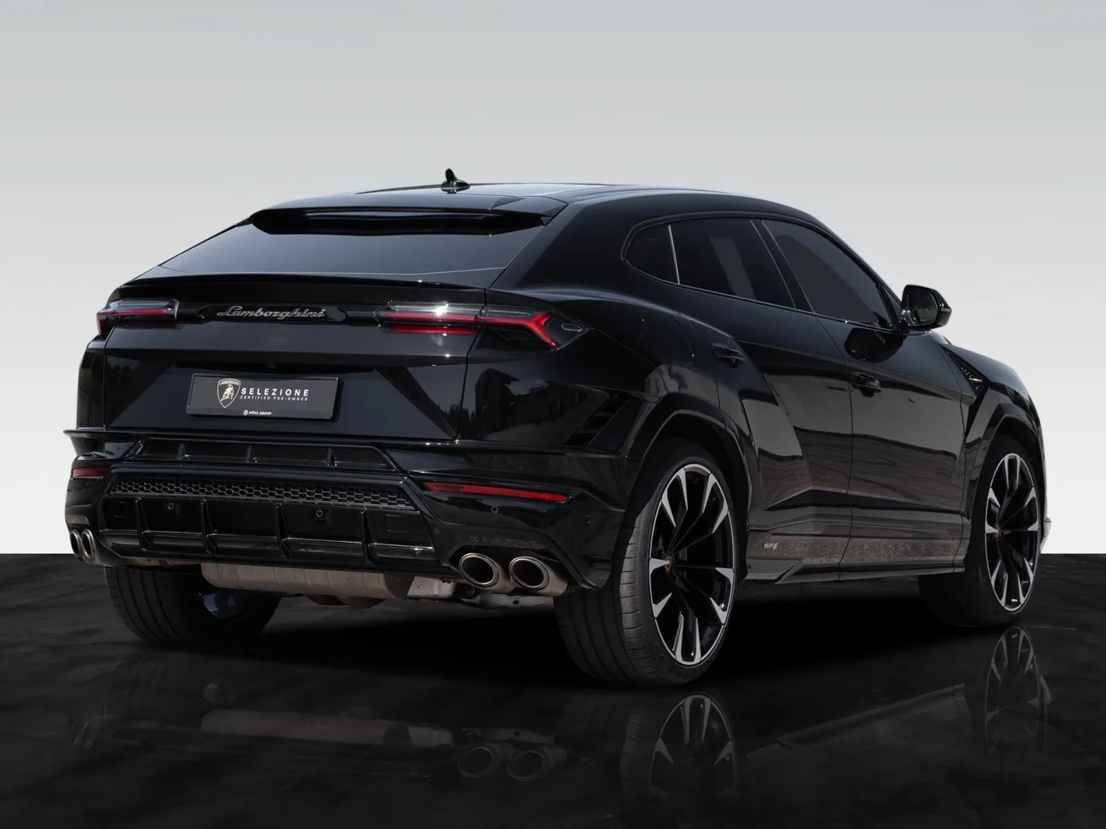 2024 Lamborghini Urus S, 2/30
