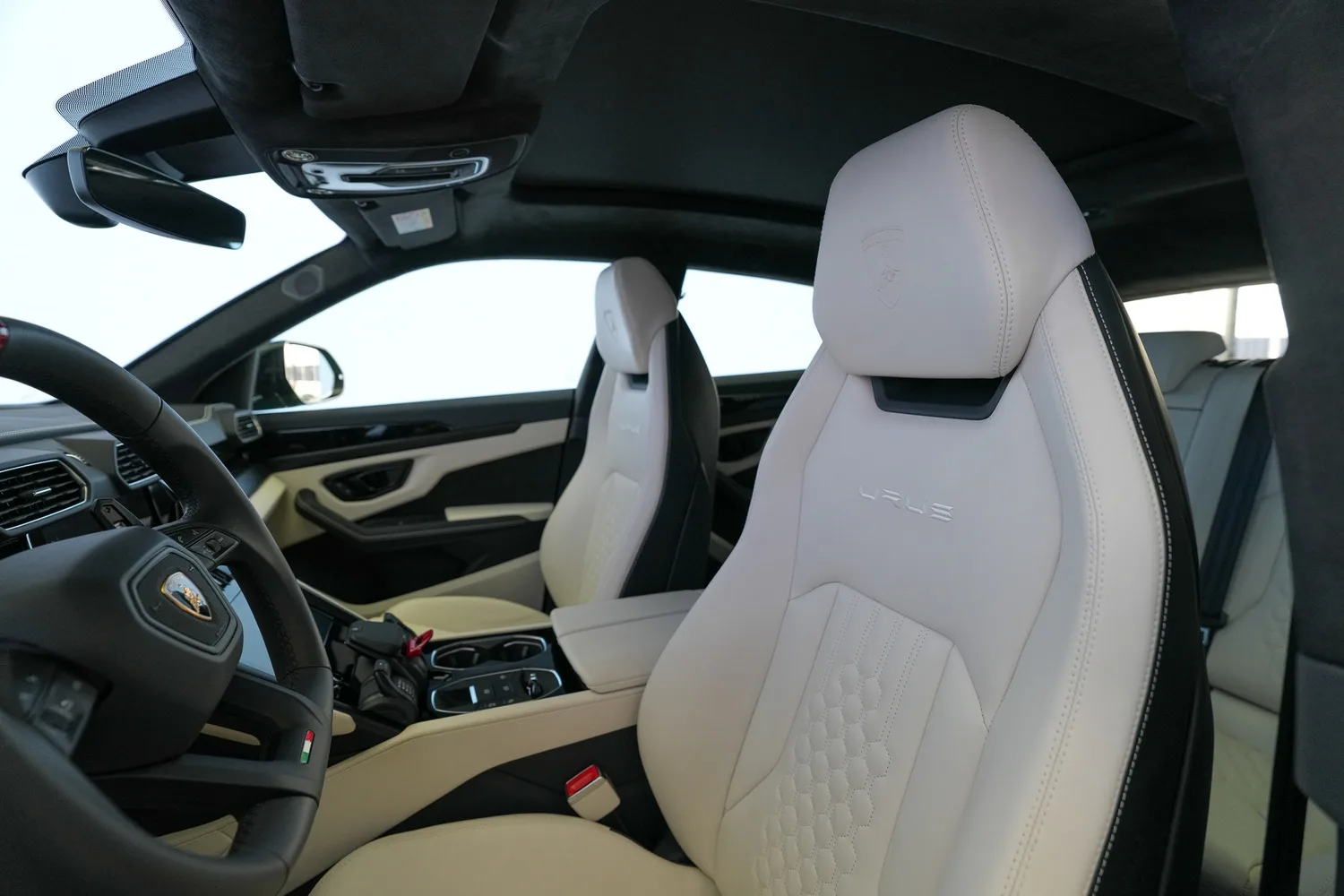 2024 Lamborghini Urus S, 8/19