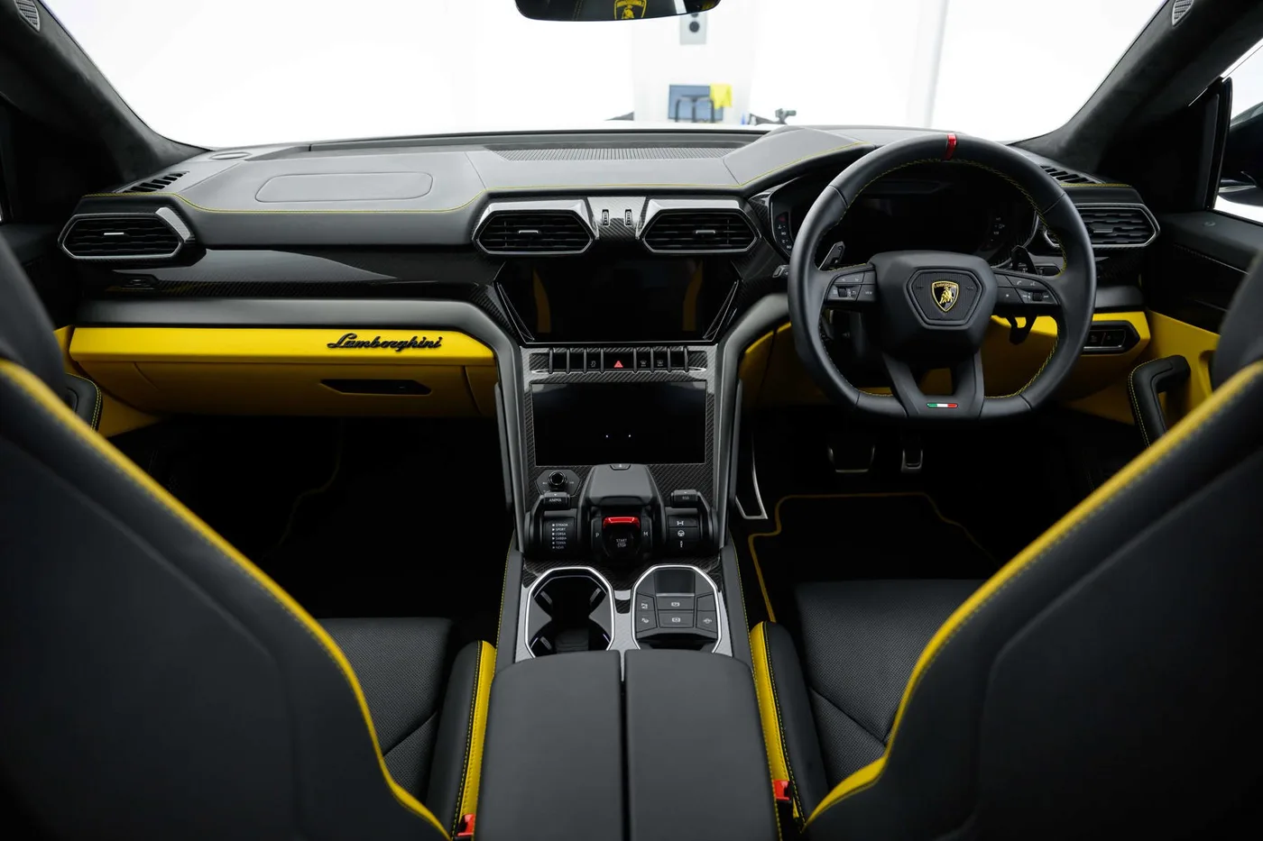 2024 Lamborghini Urus S angeboten von einer Vertragshändlergruppe in London, Vereinigtes Königreich, Foto 10 von 20