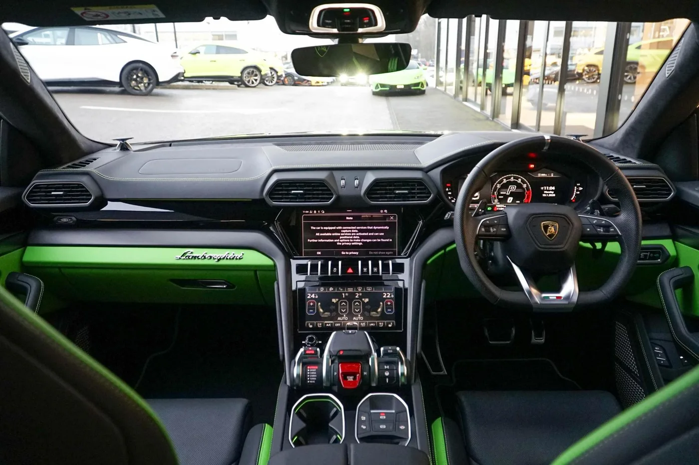 2024 Lamborghini Urus S angeboten von einer Vertragshändlergruppe in Manchester, Vereinigtes Königreich, Foto 17 von 20