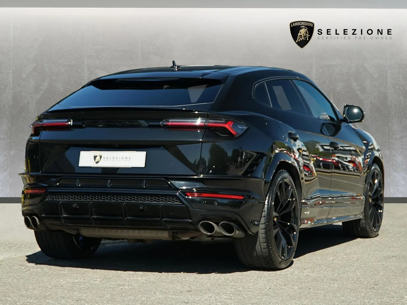 2024 Lamborghini Urus S angeboten von einer Vertragshändlergruppe in Manchester, Vereinigtes Königreich, Foto 2 von 20