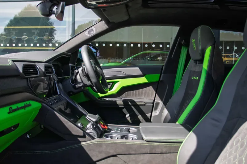2024 Lamborghini Urus, 6/15