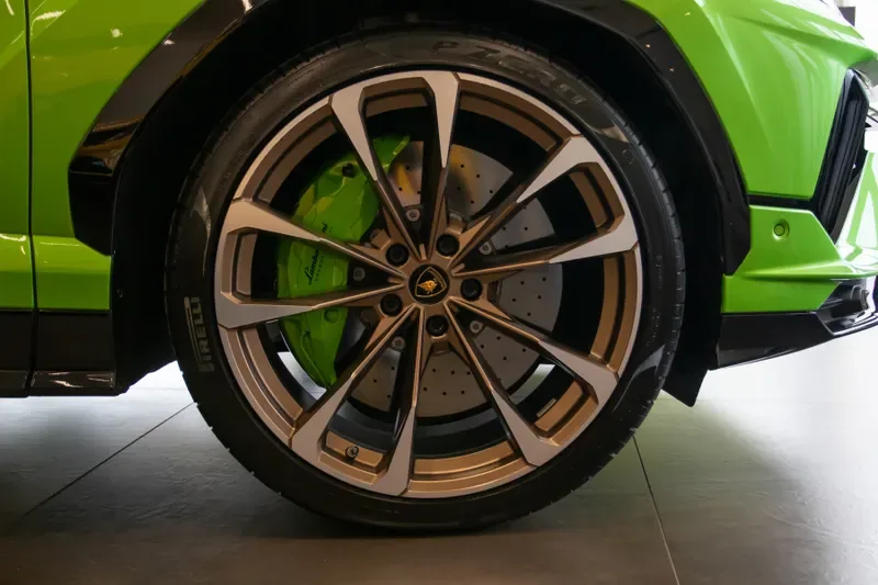 2024 Lamborghini Urus, 8/15