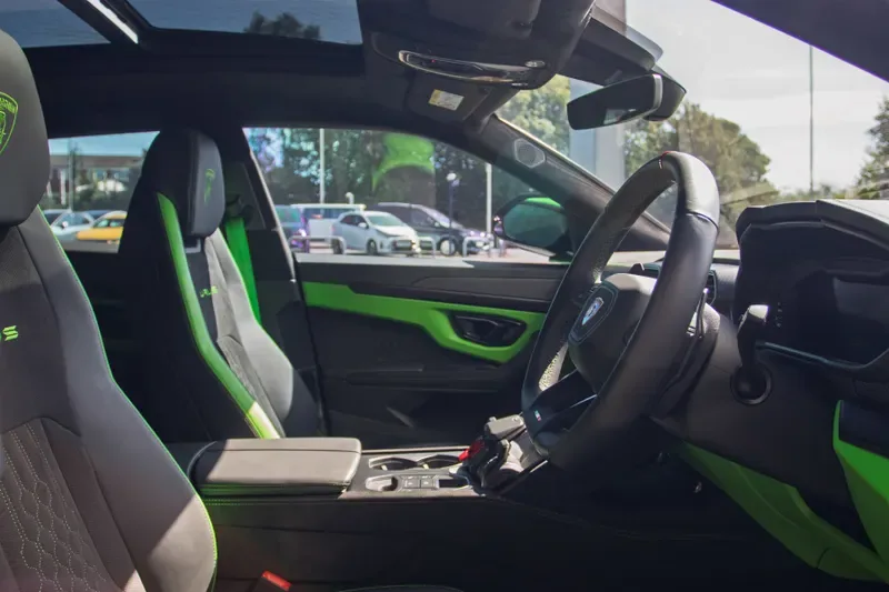 2024 Lamborghini Urus, 10/15
