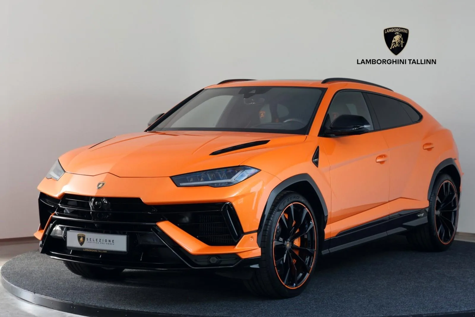 2024 Lamborghini Urus S angeboten von einem Fachhändler in Tallinn, Estland, Hauptfoto