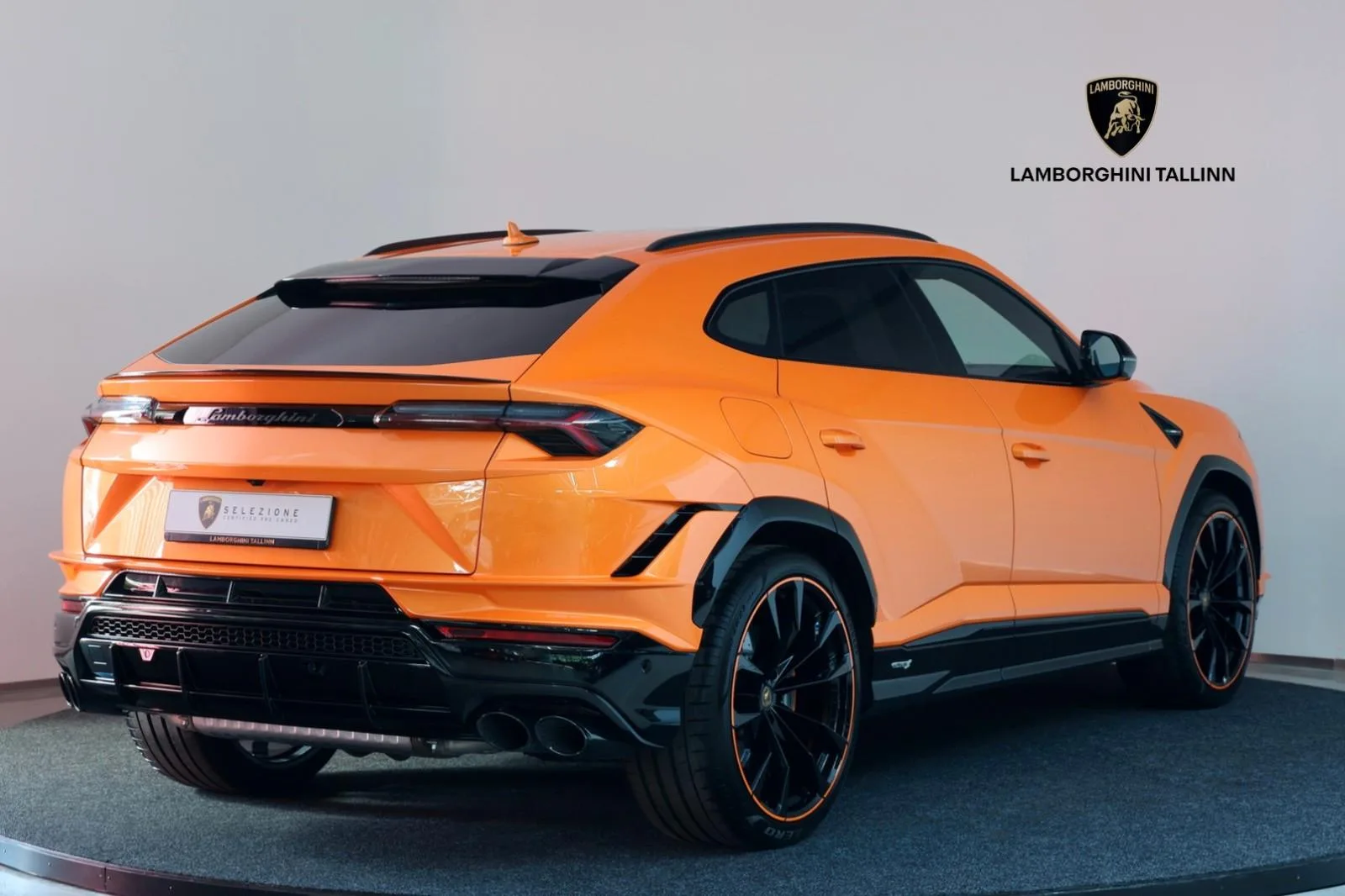 2024 Lamborghini Urus S, 2/24