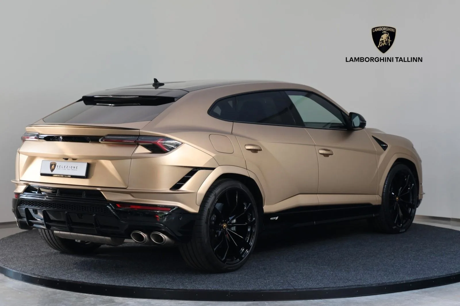2024 Lamborghini Urus S, 2/25
