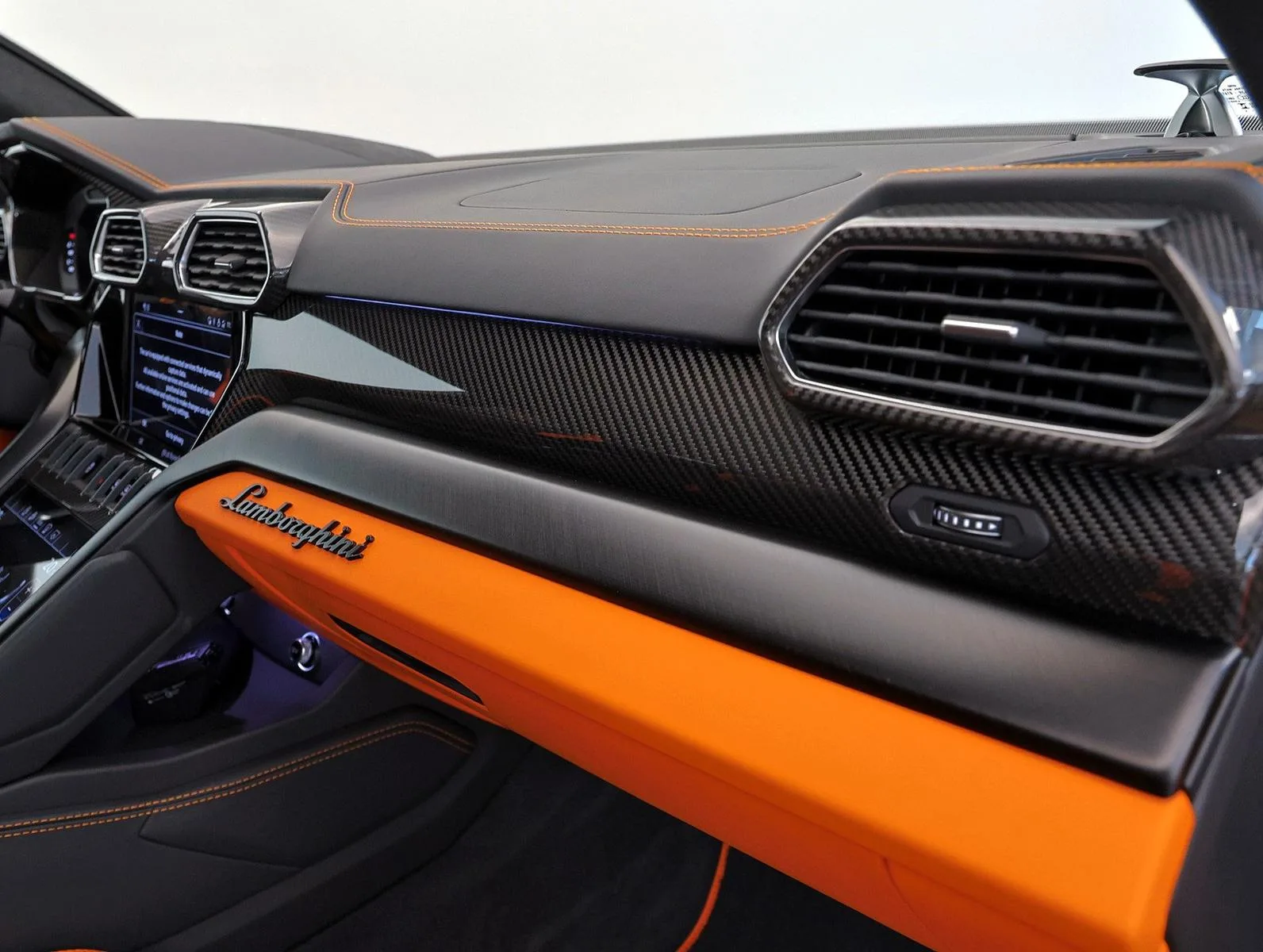 2024 Lamborghini Urus S, 13/25