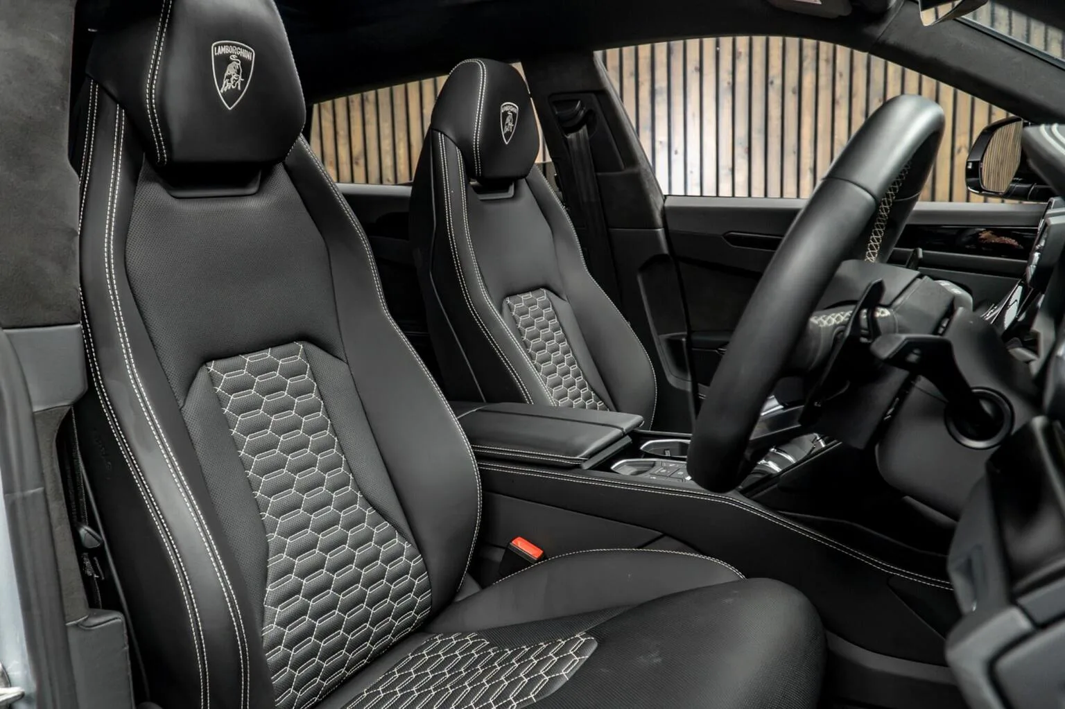 2024 Lamborghini Urus S, 2/30