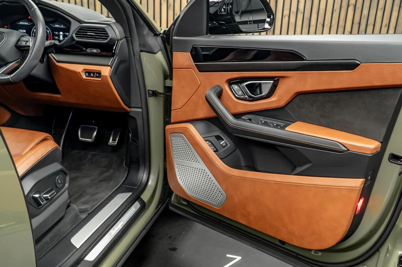 2024 Lamborghini Urus S, 29/30