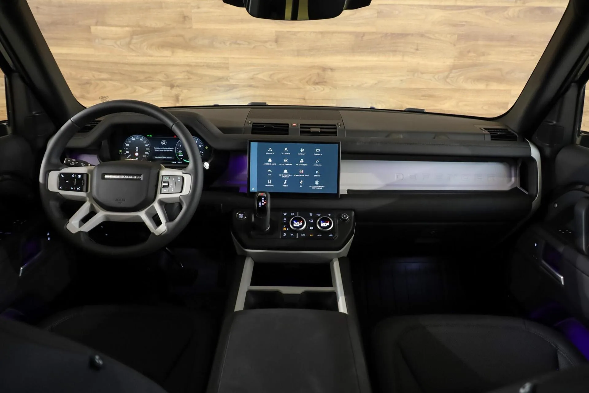 2024 Land Rover Defender 110 P300e X-Dynamic SE, 3/30