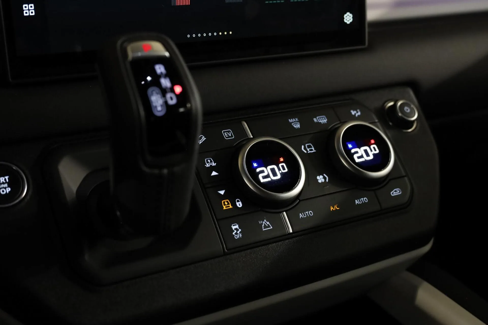 2024 Land Rover Defender 110 P300e X-Dynamic SE, 15/30