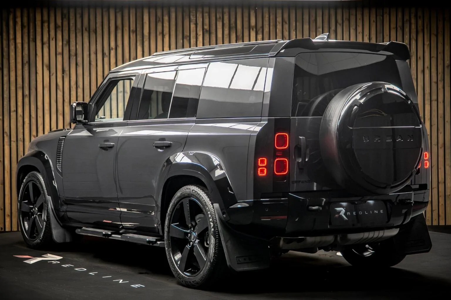 2024 Land Rover Defender 110 Hard Top D350 X-Dynamic HSE, 3/30