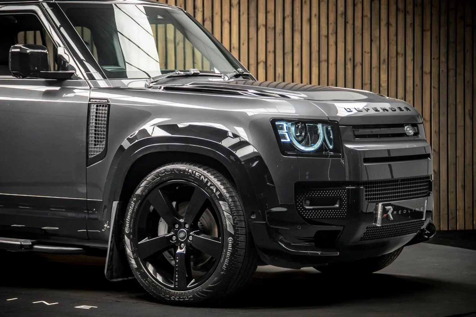 2024 Land Rover Defender 110 Hard Top D350 X-Dynamic HSE, 9/30