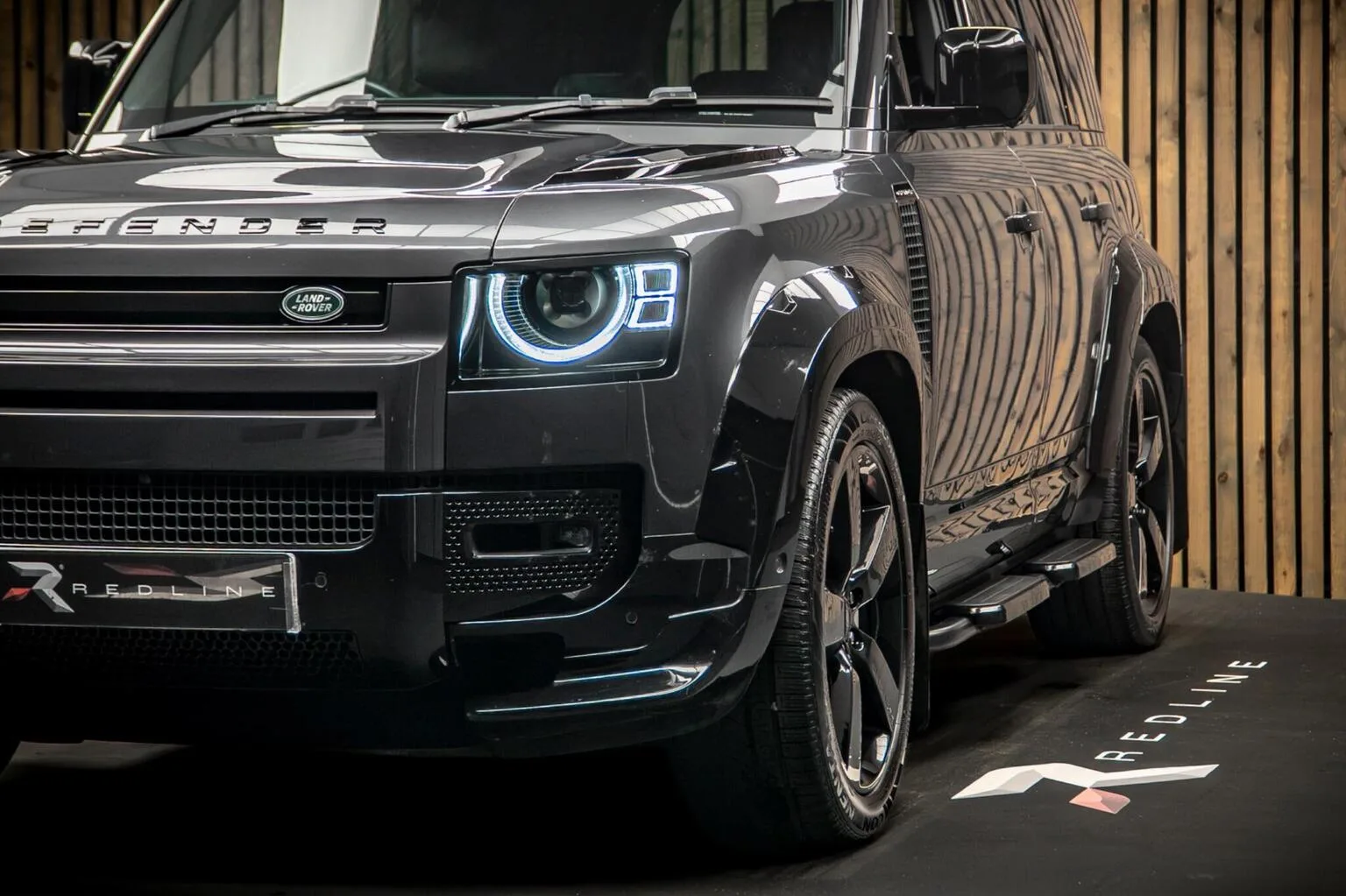 2024 Land Rover Defender 110 Hard Top D350 X-Dynamic HSE, 12/30