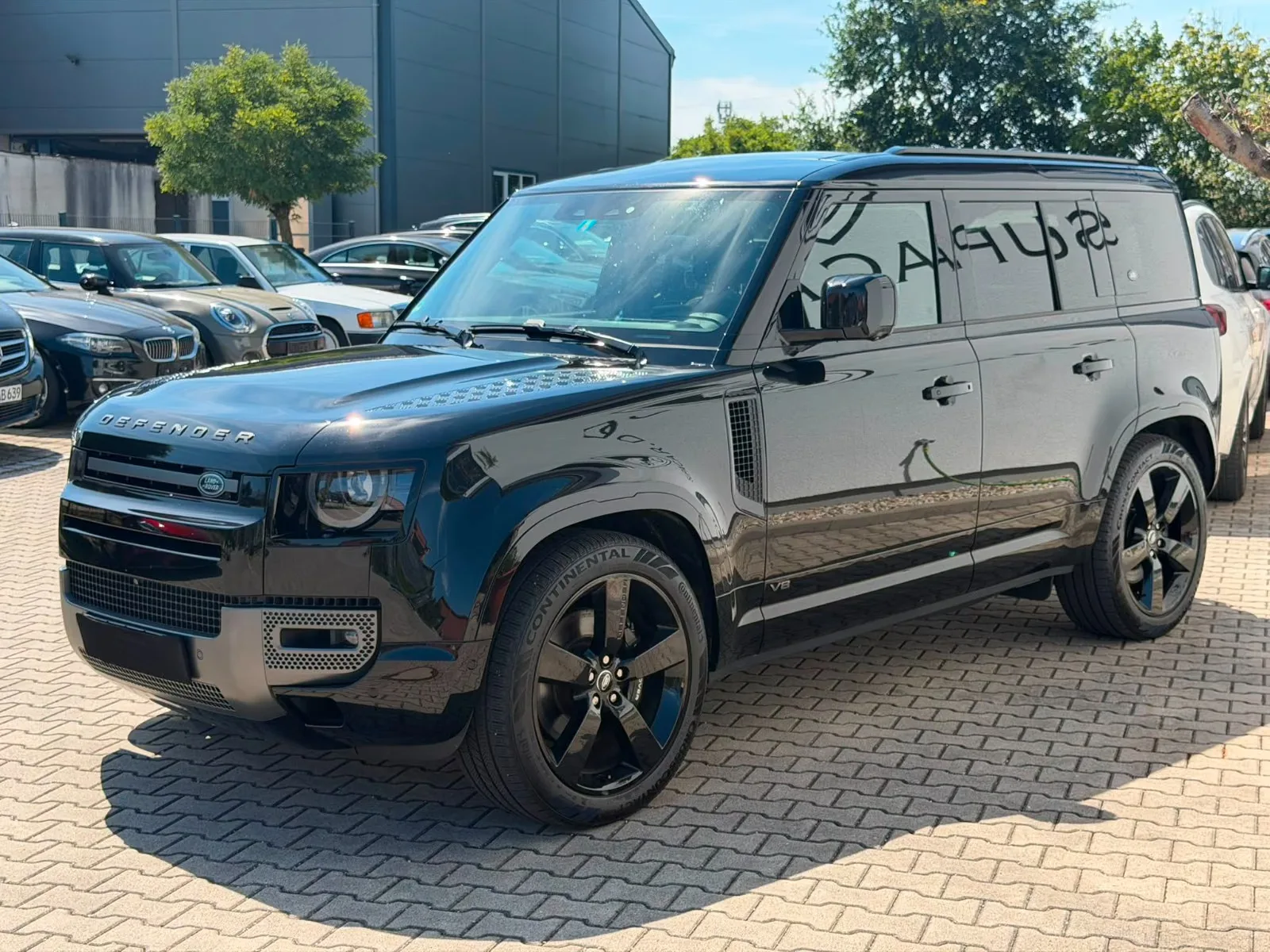 2024 Land Rover Defender 110 V8, 7/27