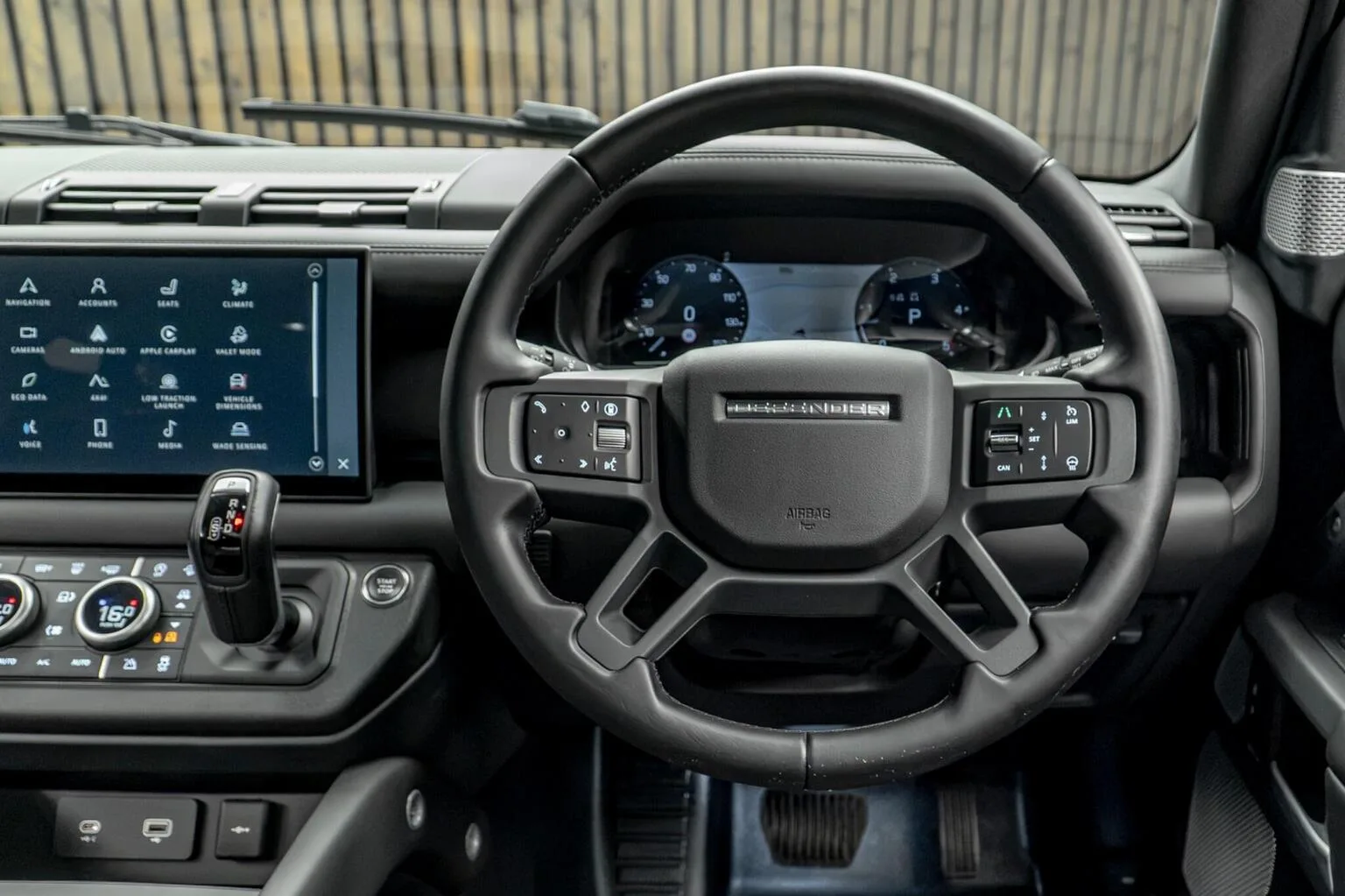 2024 Land Rover Defender 130 D300 X-Dynamic HSE, 22/30