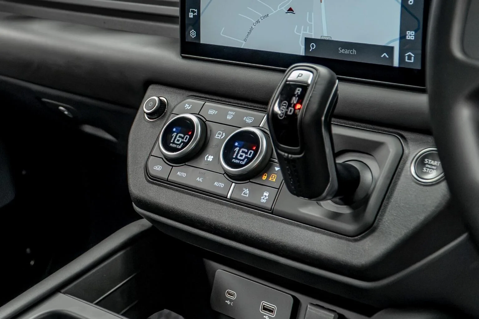 2024 Land Rover Defender 130 D300 X-Dynamic HSE, 30/30