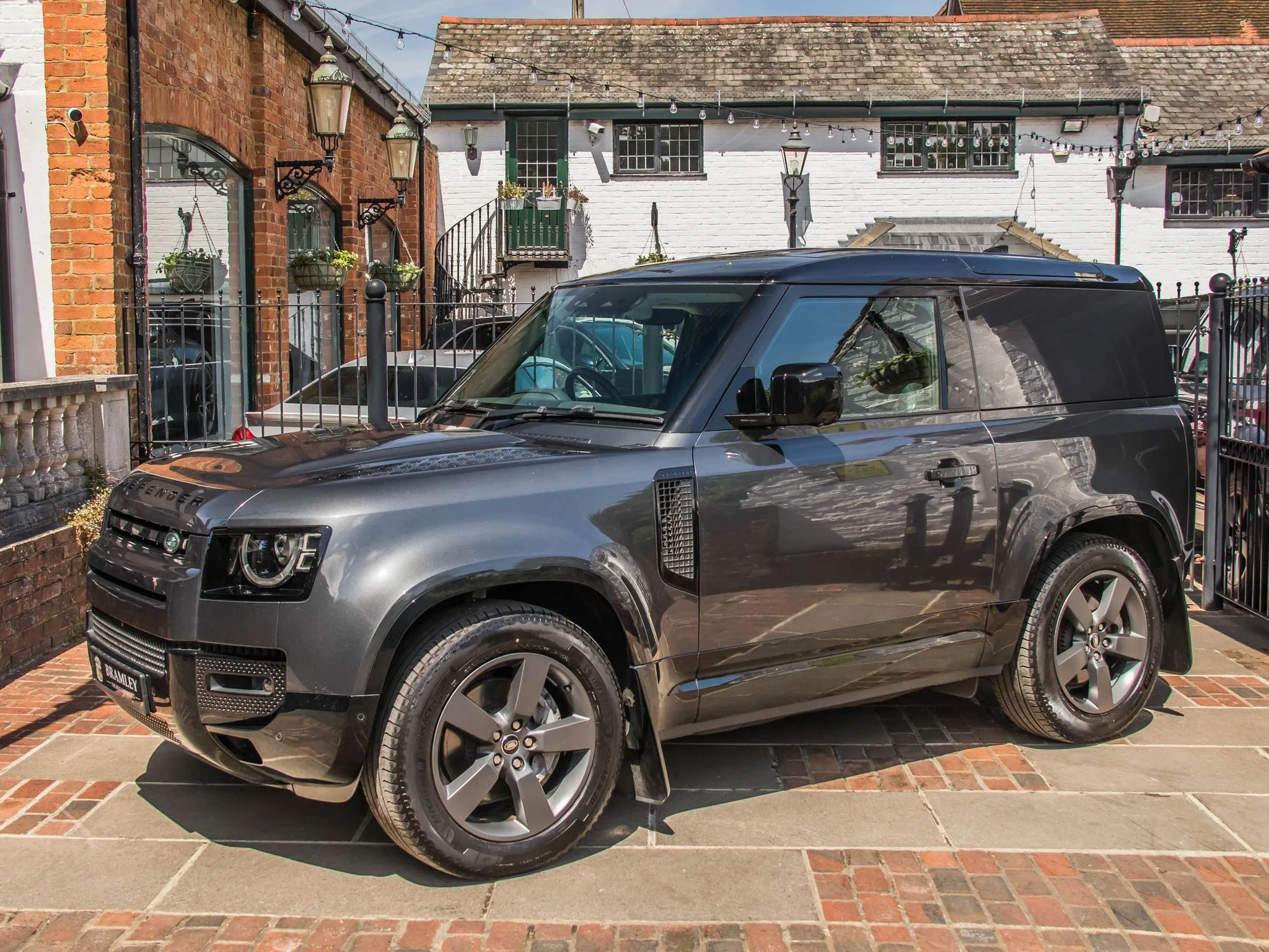 2024 Land Rover Defender 90 Hard Top D350 X-Dynamic HSE, 6/22