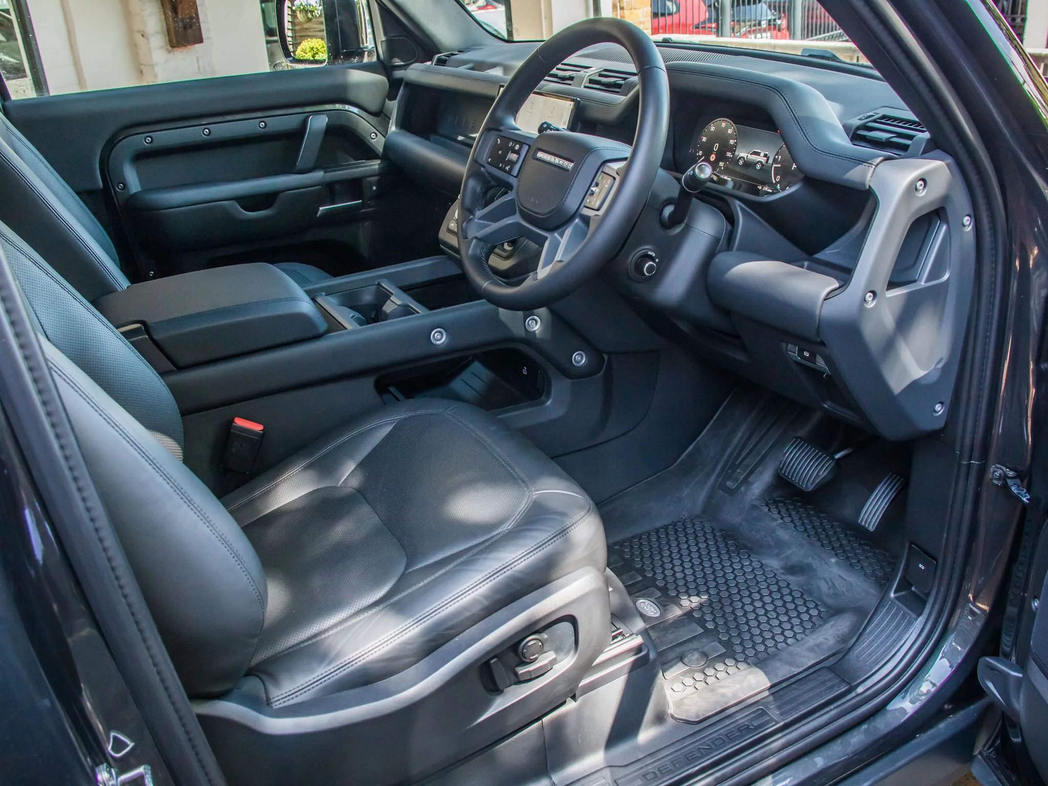 2024 Land Rover Defender 90 Hard Top D350 X-Dynamic HSE, 16/22
