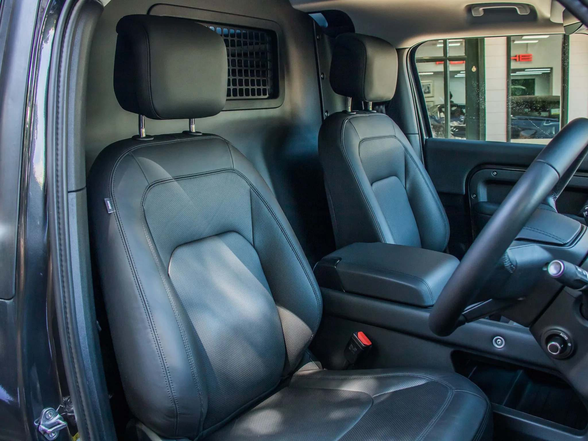 2024 Land Rover Defender 90 Hard Top D350 X-Dynamic HSE, 17/22