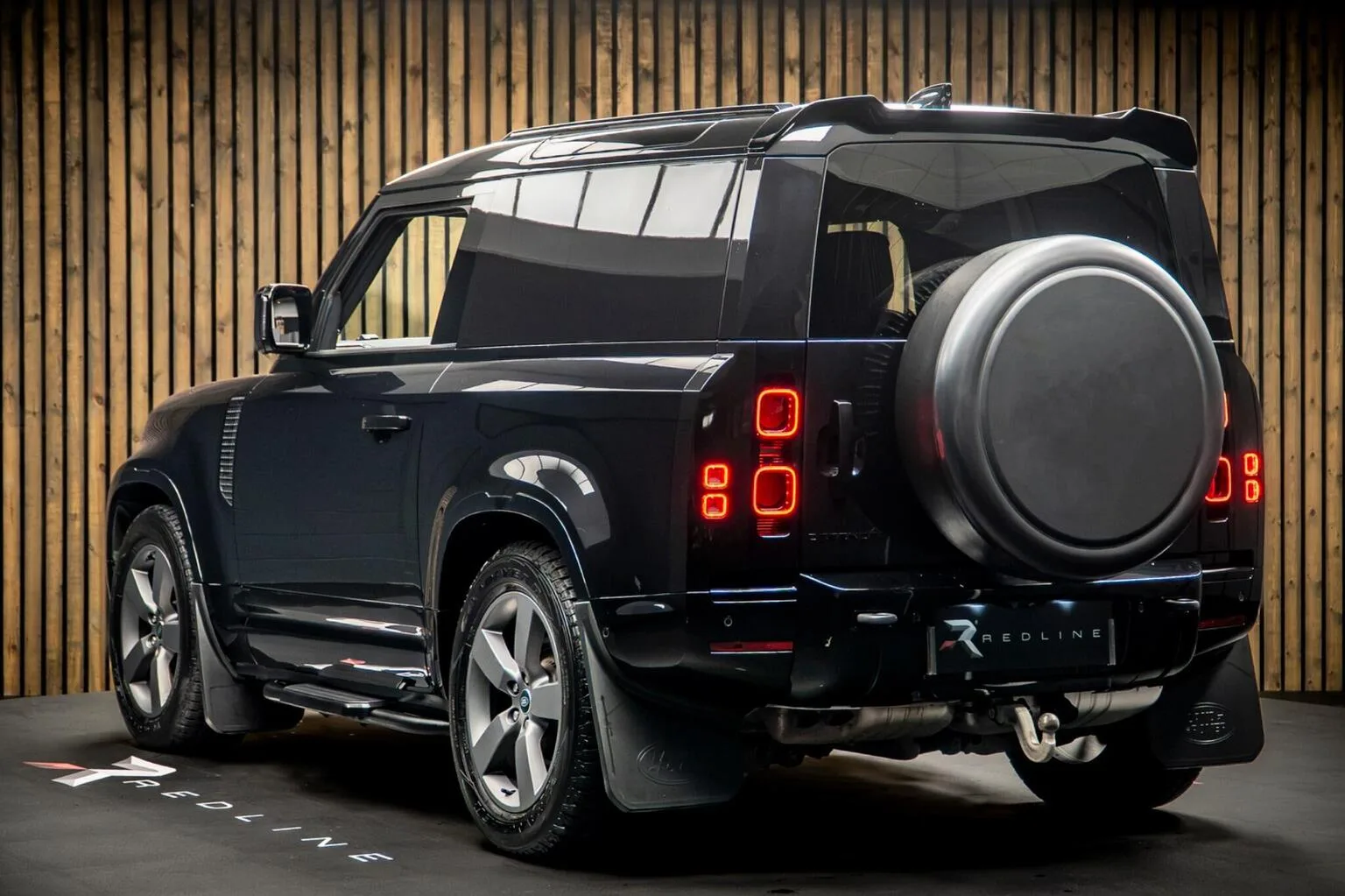 2024 Land Rover Defender 90 Hard Top D250 X-Dynamic HSE, 3/30