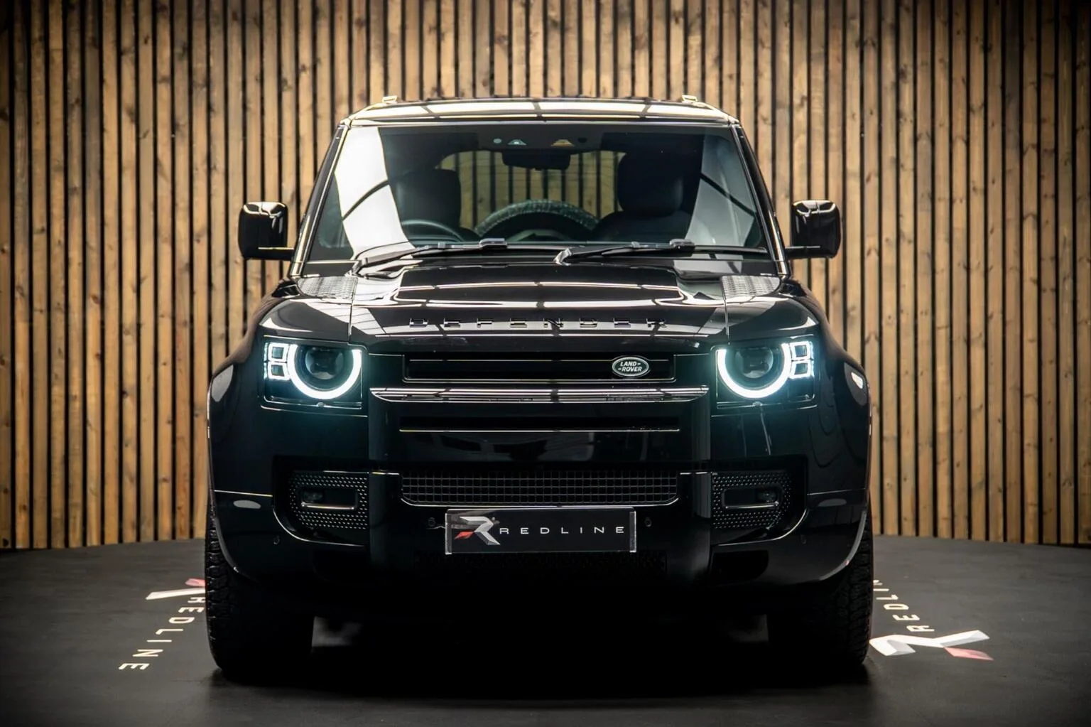 2024 Land Rover Defender 90 Hard Top D250 X-Dynamic HSE, 5/30
