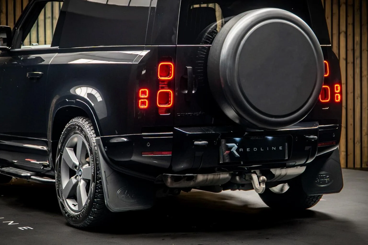 2024 Land Rover Defender 90 Hard Top D250 X-Dynamic HSE, 19/30