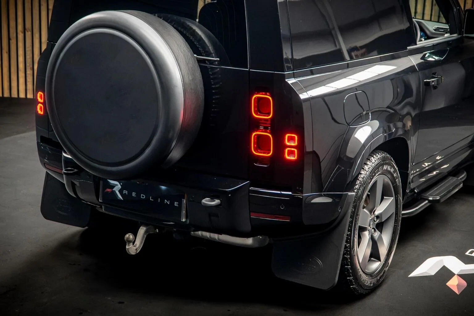 2024 Land Rover Defender 90 Hard Top D250 X-Dynamic HSE, 21/30