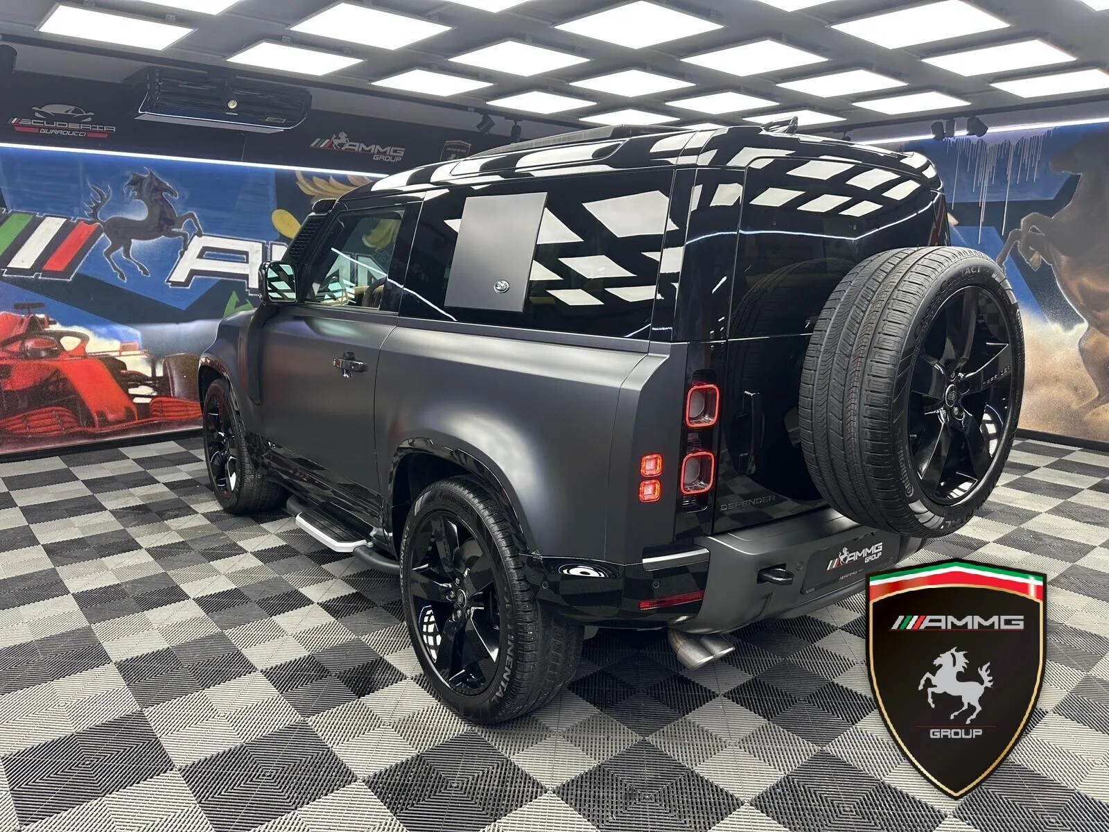 2024 Land Rover Defender 90 V8 Carpathian Edition, 6/15