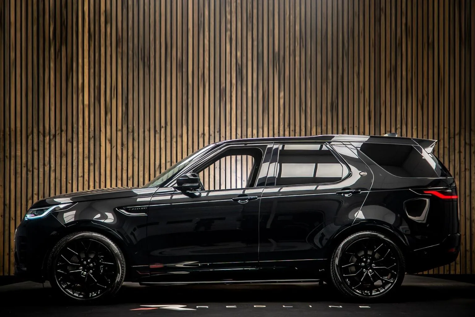 2024 Land Rover Discovery Metropolitan Edition D300, 7/30