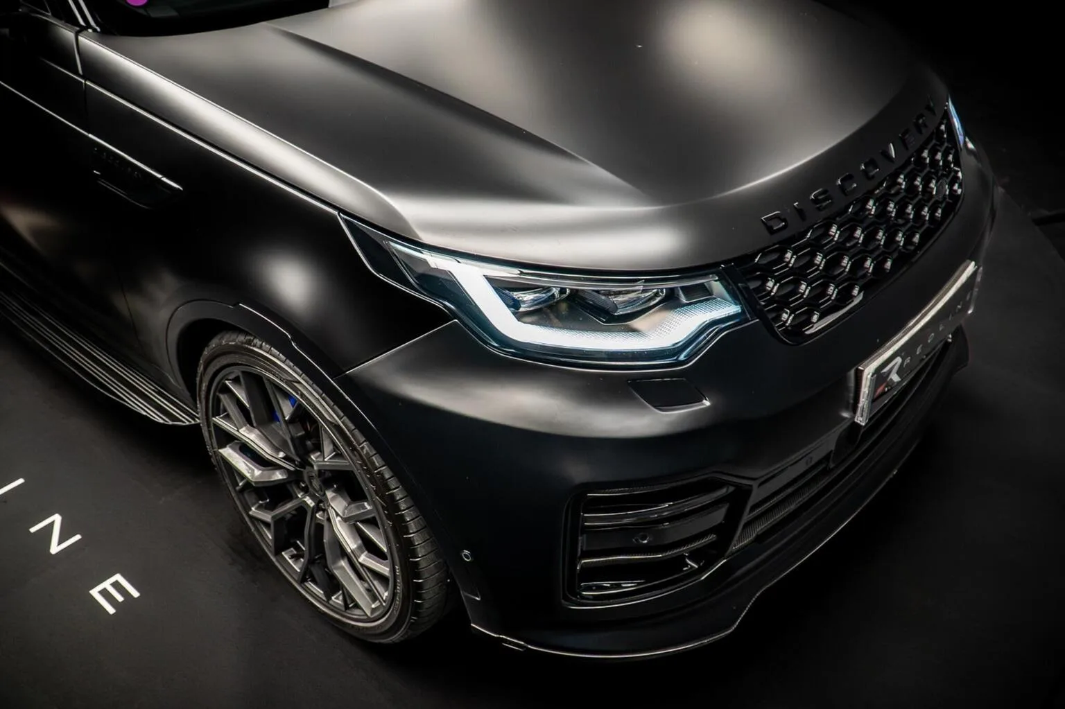 2024 Land Rover Discovery D350 Dynamic HSE, 10/30
