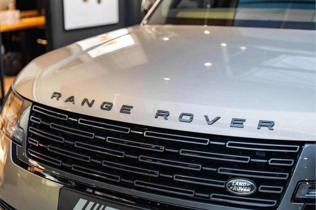 2024 Land Rover Range Rover P460e Autobiography, 8/30