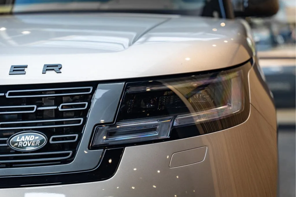 2024 Land Rover Range Rover P460e Autobiography, 9/30