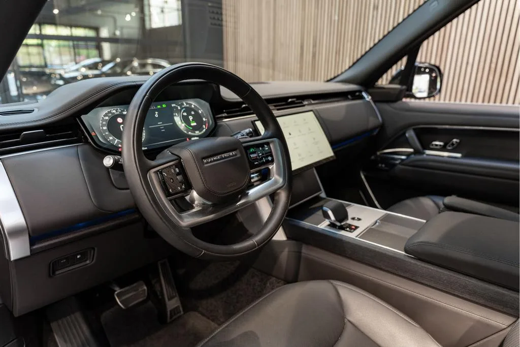 2024 Land Rover Range Rover P460e Autobiography, 15/30