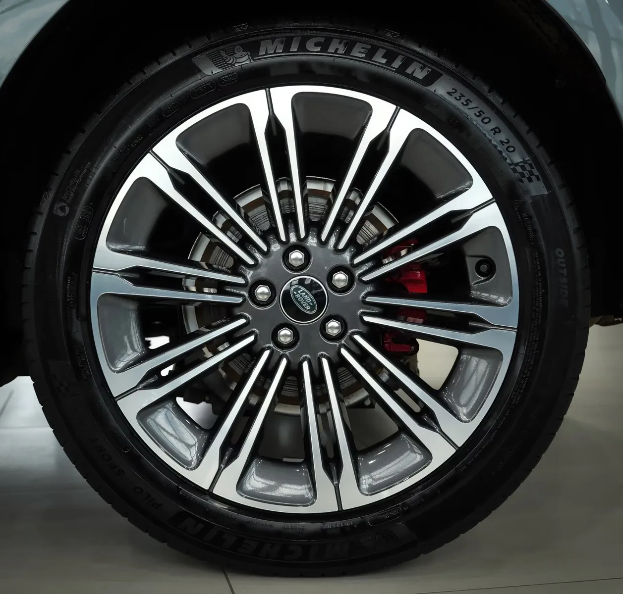 2024 Land Rover Range Rover Evoque Dynamic SE, 13/26