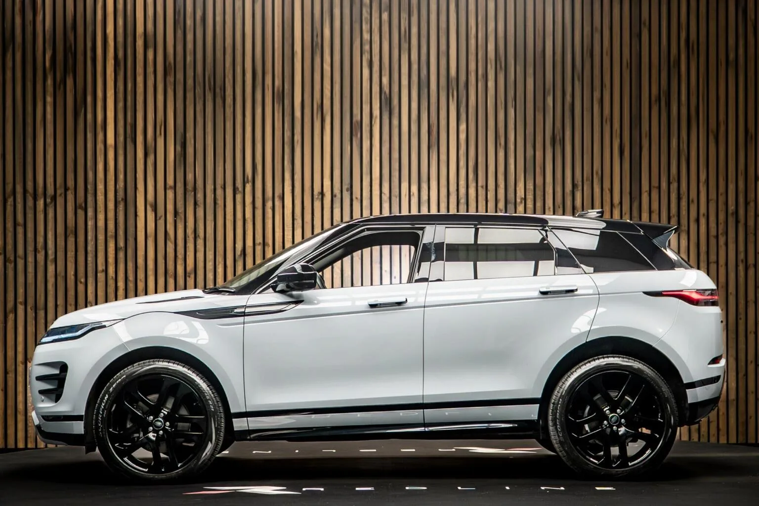 2024 Land Rover Range Rover Evoque D200 Dynamic HSE, 7/30