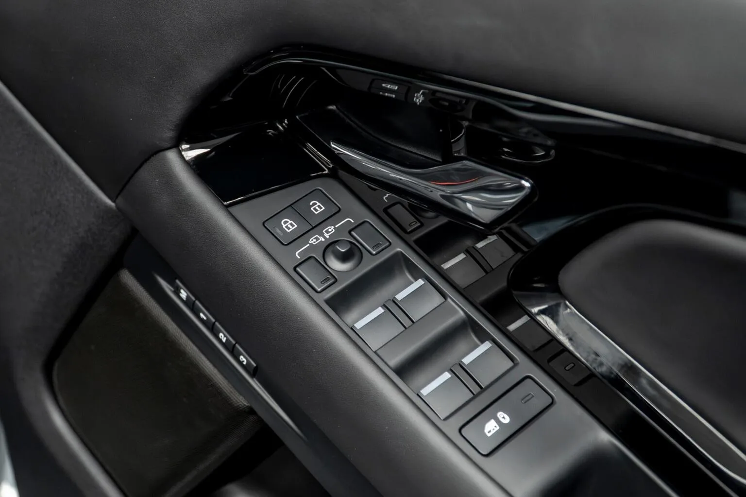 2024 Land Rover Range Rover Evoque D200 Dynamic HSE, 30/30